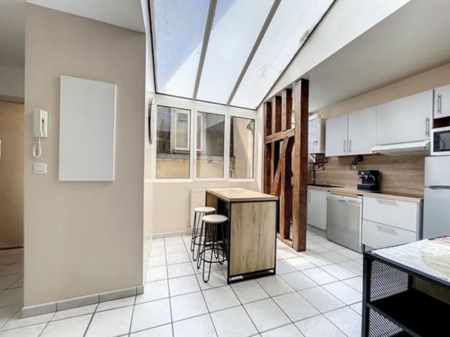 Appartement Au Coeur De Troyes Eksteriør bilde