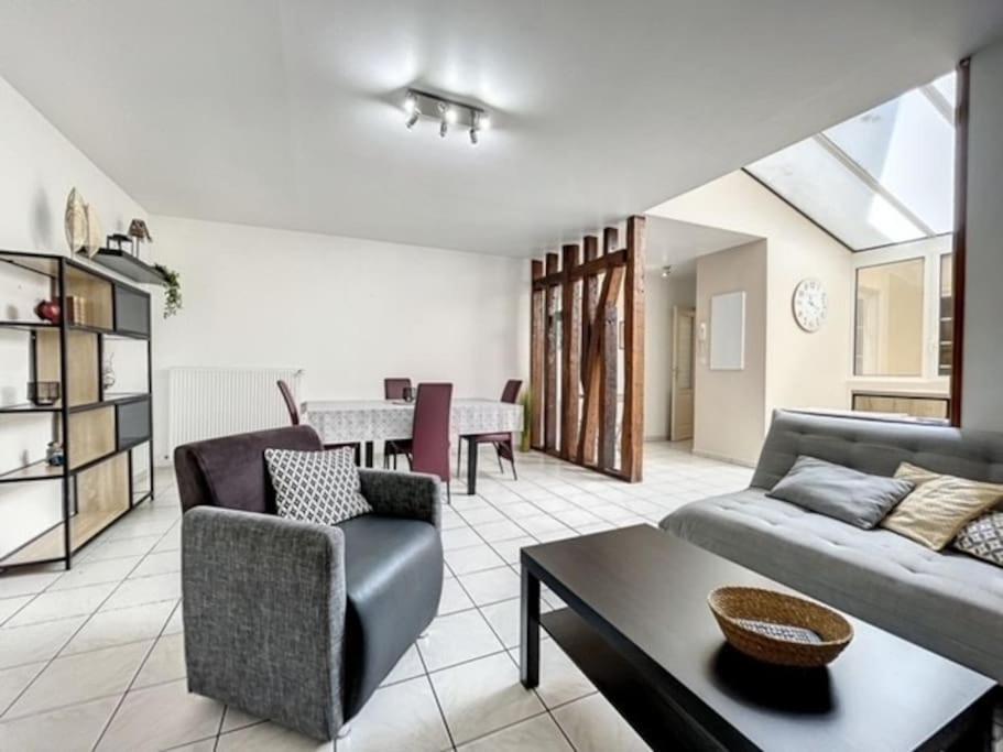 Appartement Au Coeur De Troyes Eksteriør bilde