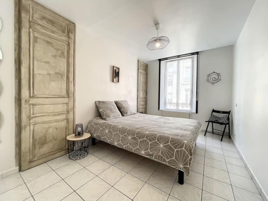 Appartement Au Coeur De Troyes Eksteriør bilde