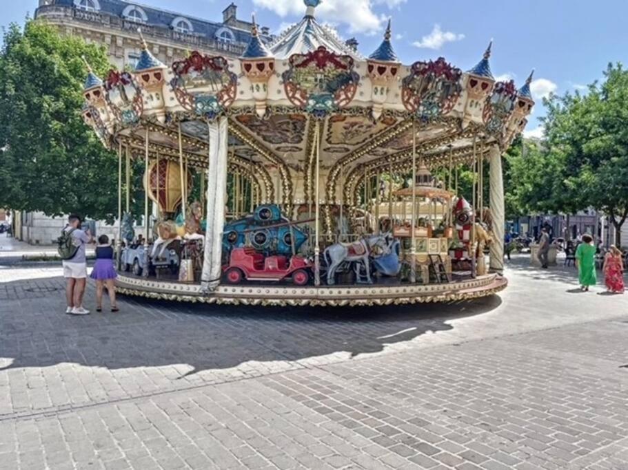 Appartement Au Coeur De Troyes Eksteriør bilde